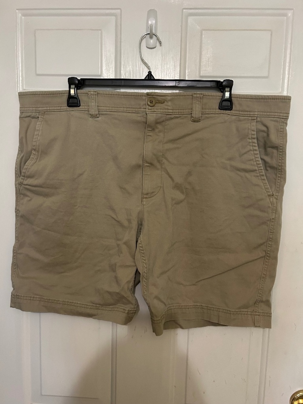 St. John's Bay, 44, khaki shorts